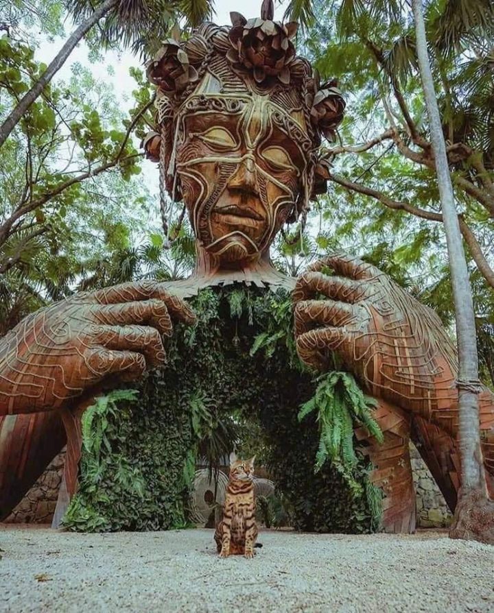 Tu selfie en la Escultura Ven a la Luz en Tulum - Que Hacer en Cancun