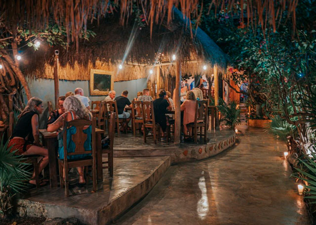 isla-mujeres-restaurant-olivia-for-romantic-dinner